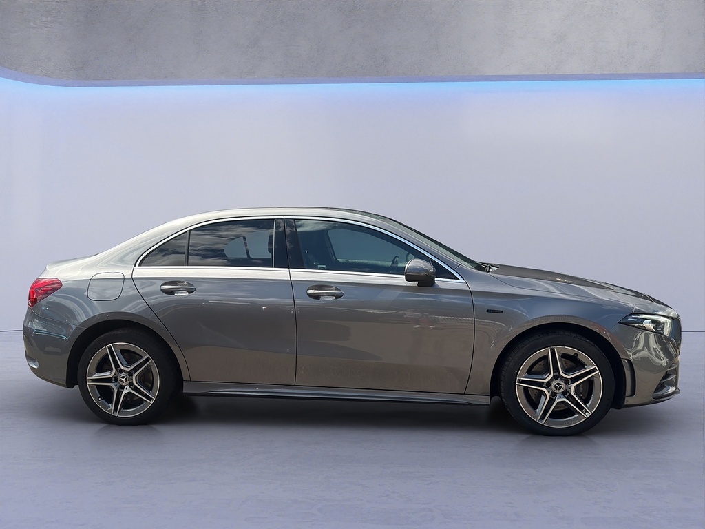 Mercedes-Benz A Class A250e Amg Line KW70OHU Grey #4