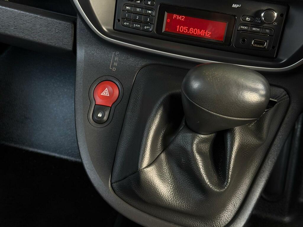 Renault Kangoo Panel Van White #10