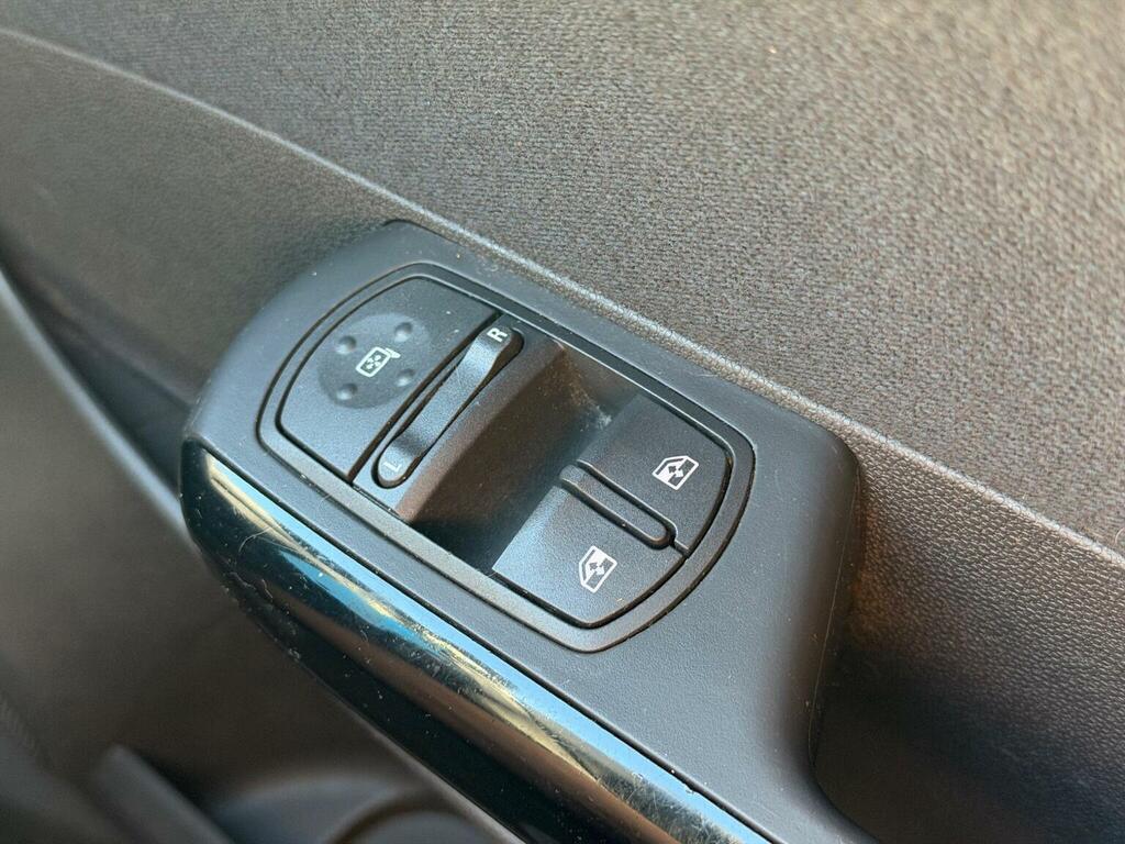 Vauxhall Corsa Active Silver #11
