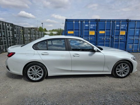 BMW 3 Series 2.0 320D Mht LC71UBN White #5