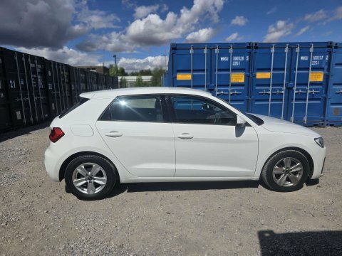 Audi A1 1.0 Tfsi 25 GV21YBR White #5