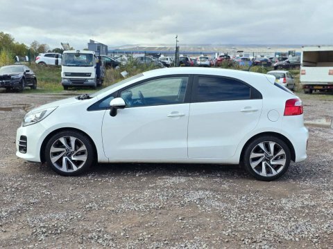 Kia RIO 1.4 3 Hatchback LD66XAL White #5