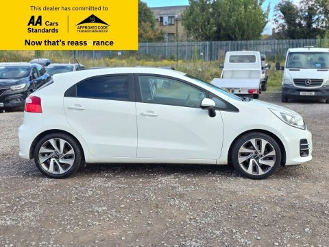 Kia RIO 1.4 3 Hatchback LD66XAL White #4