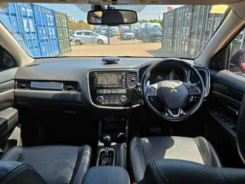 Mitsubishi Outlander 2.3 Outlander Gx AK65HPP Red #6