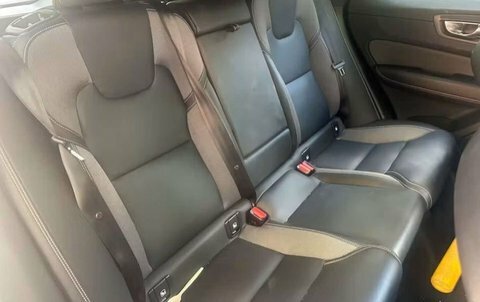 Volvo XC60 2.0 B4 Mhev Black #6