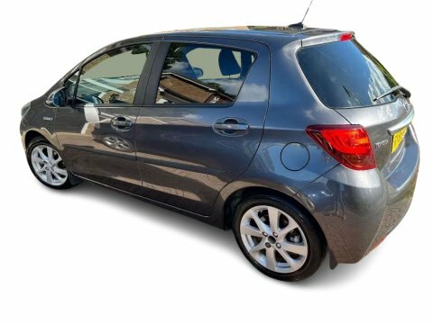 Toyota Yaris 1.5 Vvt-h Excel Grey #4