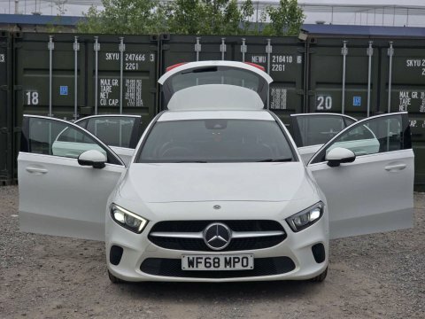 Mercedes-Benz A Class A 200 Amg Line Executive Blue #12