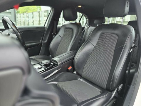 Mercedes-Benz A Class A 200 Amg Line Executive Blue #20