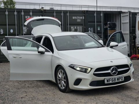 Mercedes-Benz A Class A 200 Amg Line Executive Blue #13
