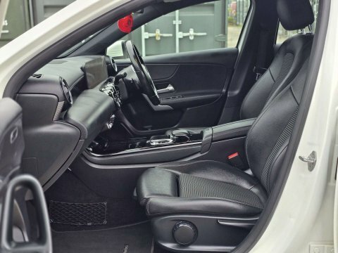 Mercedes-Benz A Class A 200 Amg Line Executive Blue #17