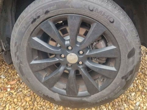 Jeep Cherokee Black #8