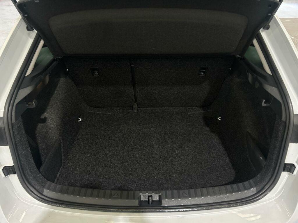 Skoda Scala Se White #8
