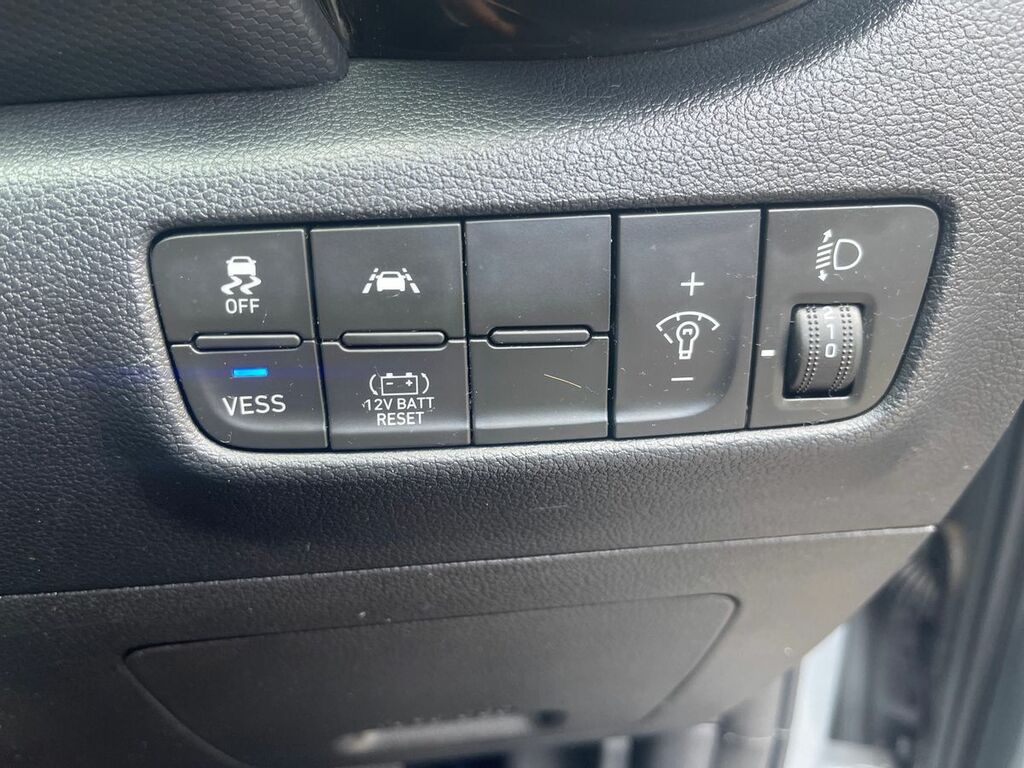 Hyundai Kona Kona Premium Ev Red #15