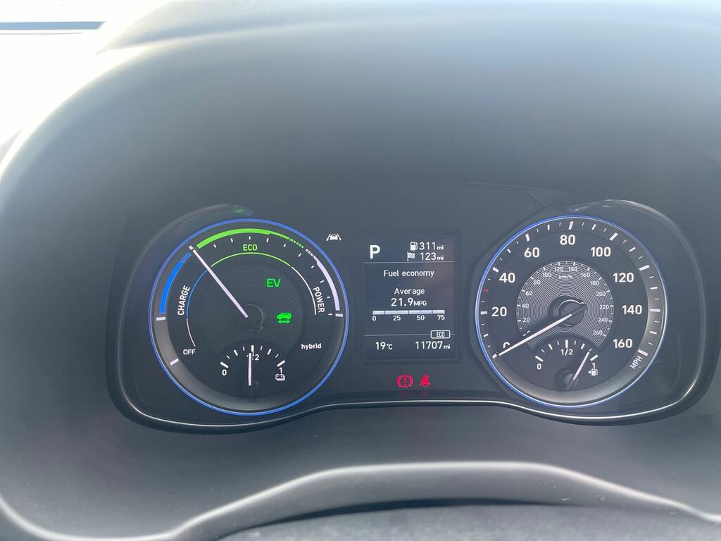Hyundai Kona Kona Premium Ev Red #16