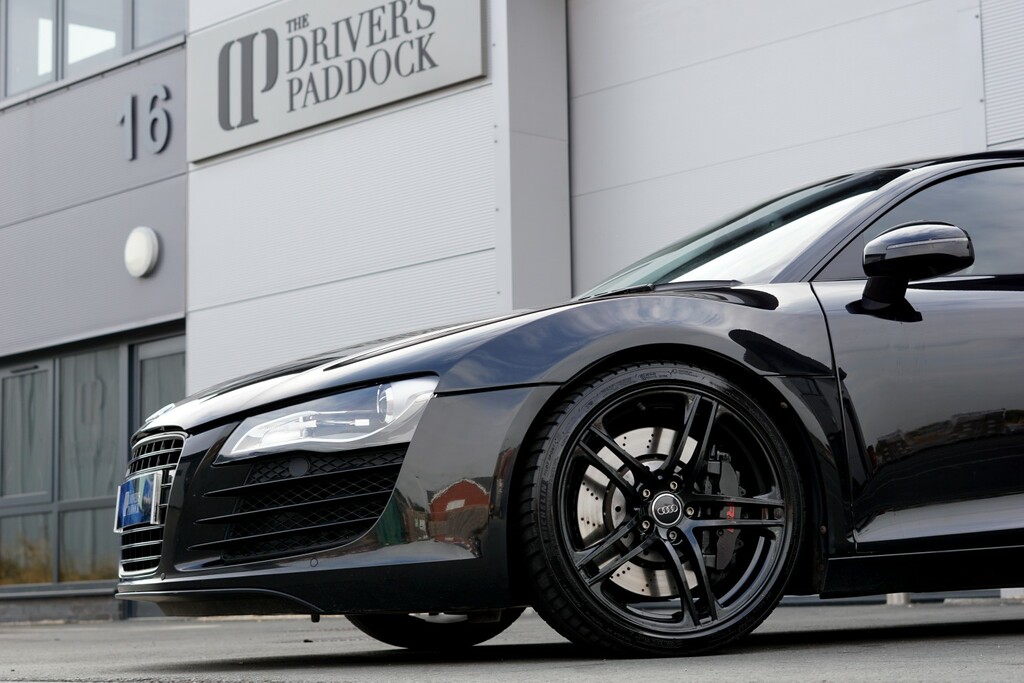 Audi R8 Black #12