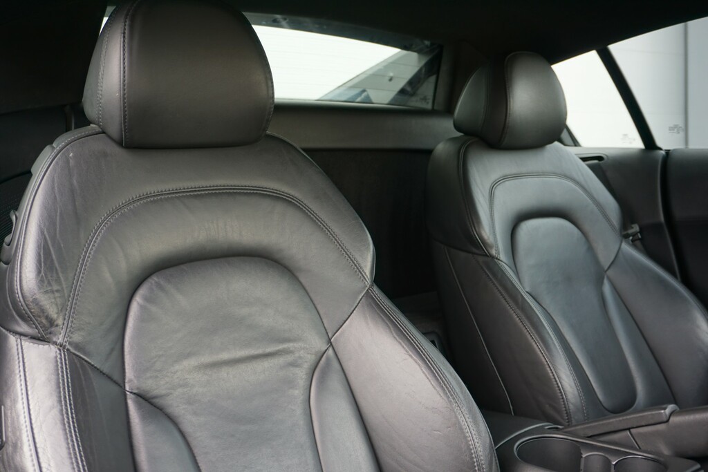 Audi R8 Black #37