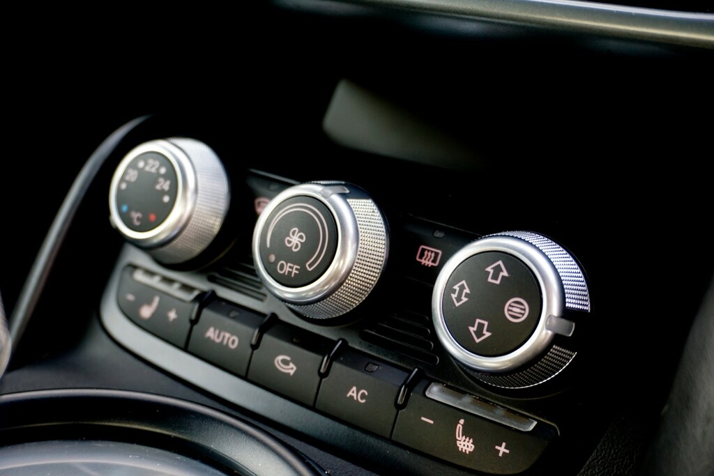 Audi R8 Black #32