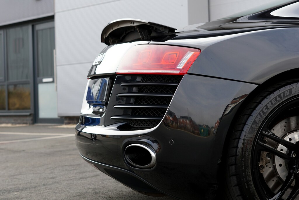 Audi R8 Black #27