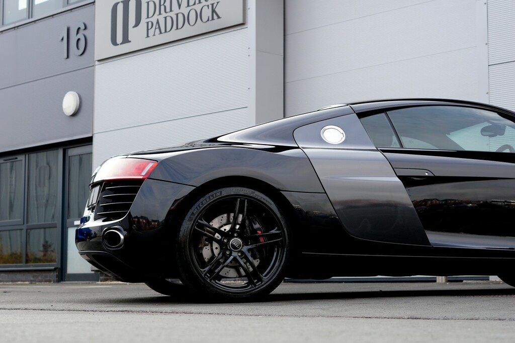 Audi R8 Black #26