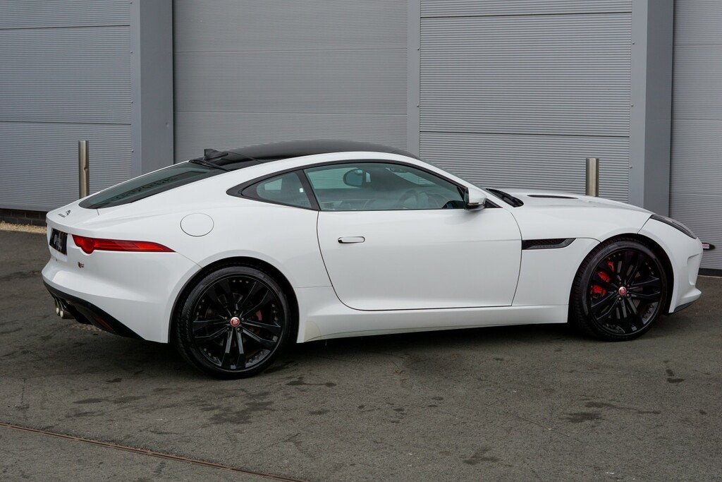 Jaguar F-Type  Black #20