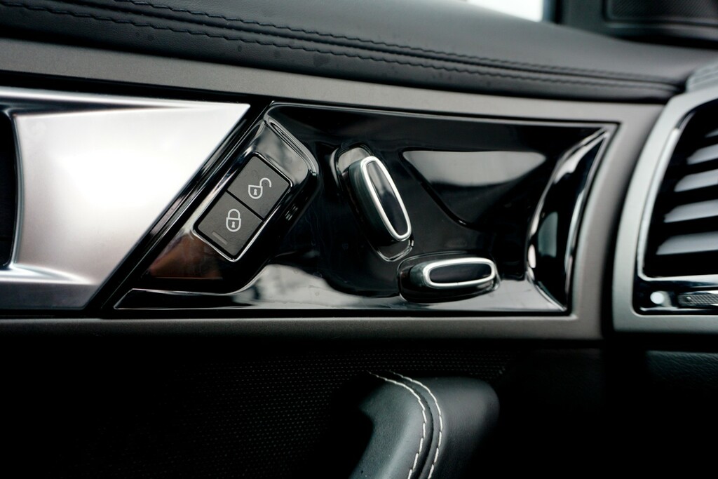 Jaguar F-Type  Black #36