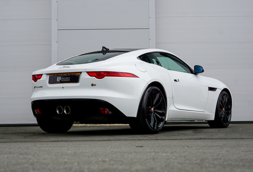 Jaguar F-Type  Black #18