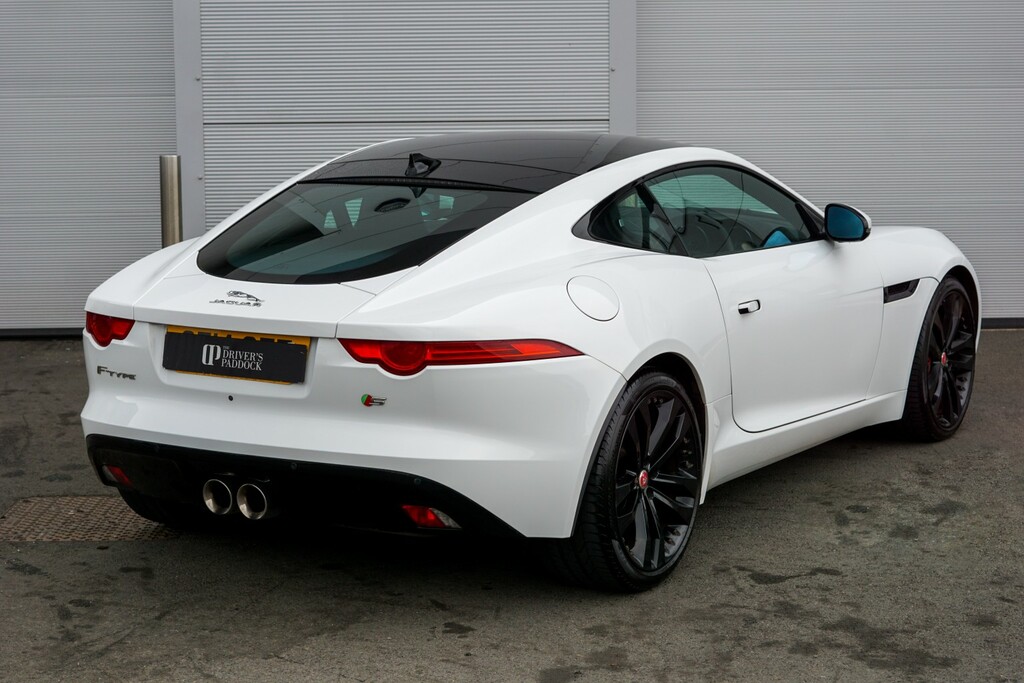 Jaguar F-Type  Black #19