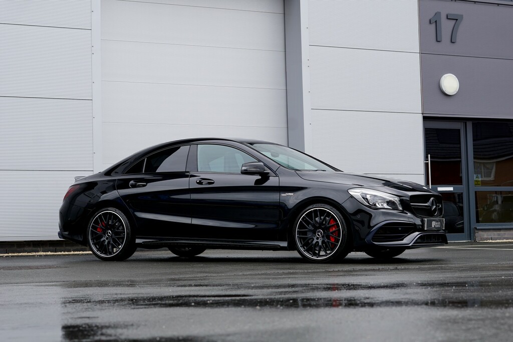 Mercedes-Benz CLA Class 2.0 Cla45 Amg Black #3