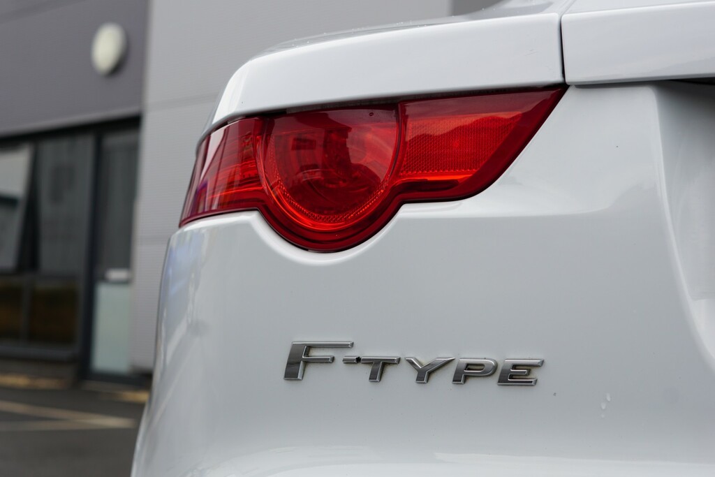 Jaguar F-Type 3L Null White #18