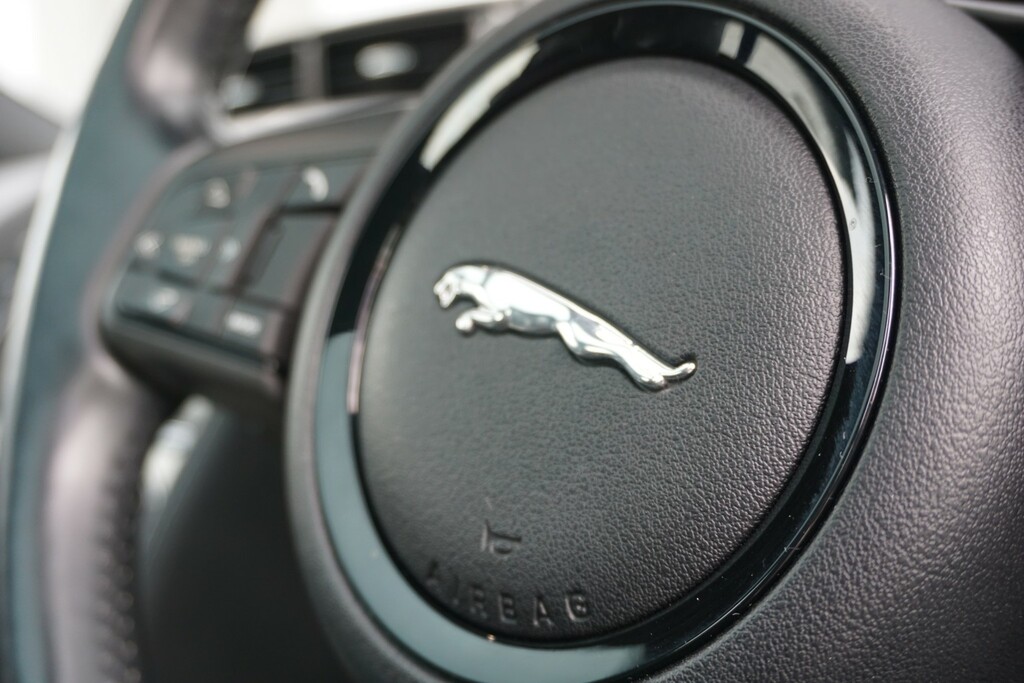 Jaguar F-Type 3L Null White #40