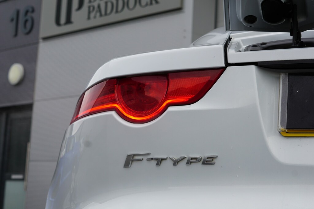 Jaguar F-Type 3L Null White #28