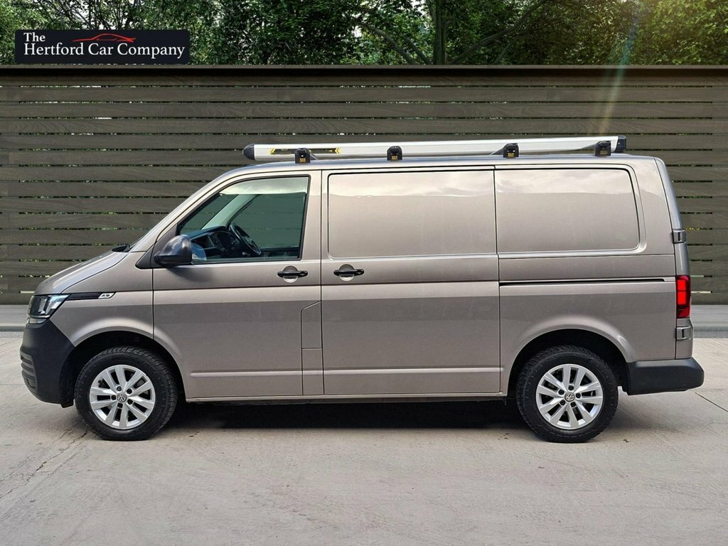 Volkswagen Transporter 2L Startline RV20XPG Beige #4