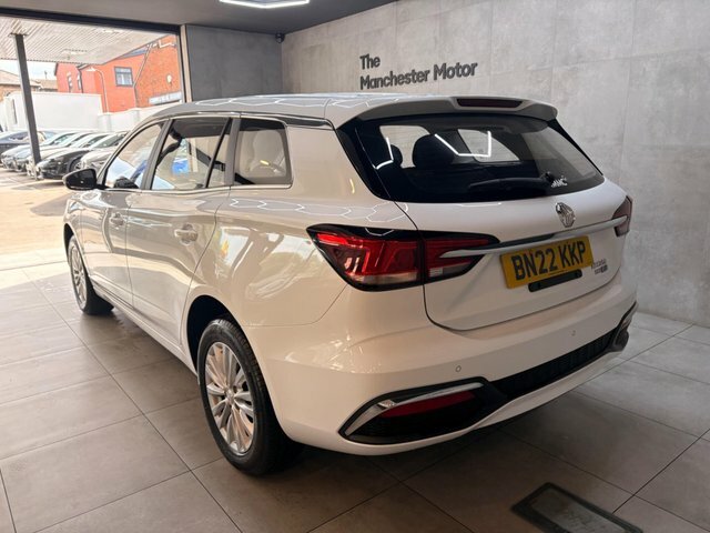 MG MG5 2022 61.1Kwh Excite Long Range White #2