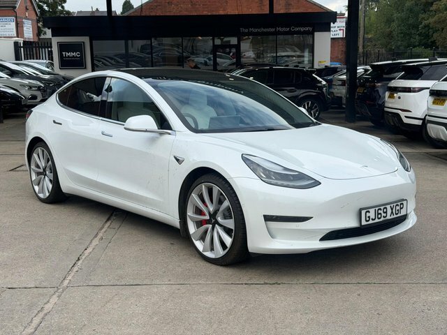 Tesla Model 3 2019 Dual Motor Performance 4Wde Perfo GJ69XGP White