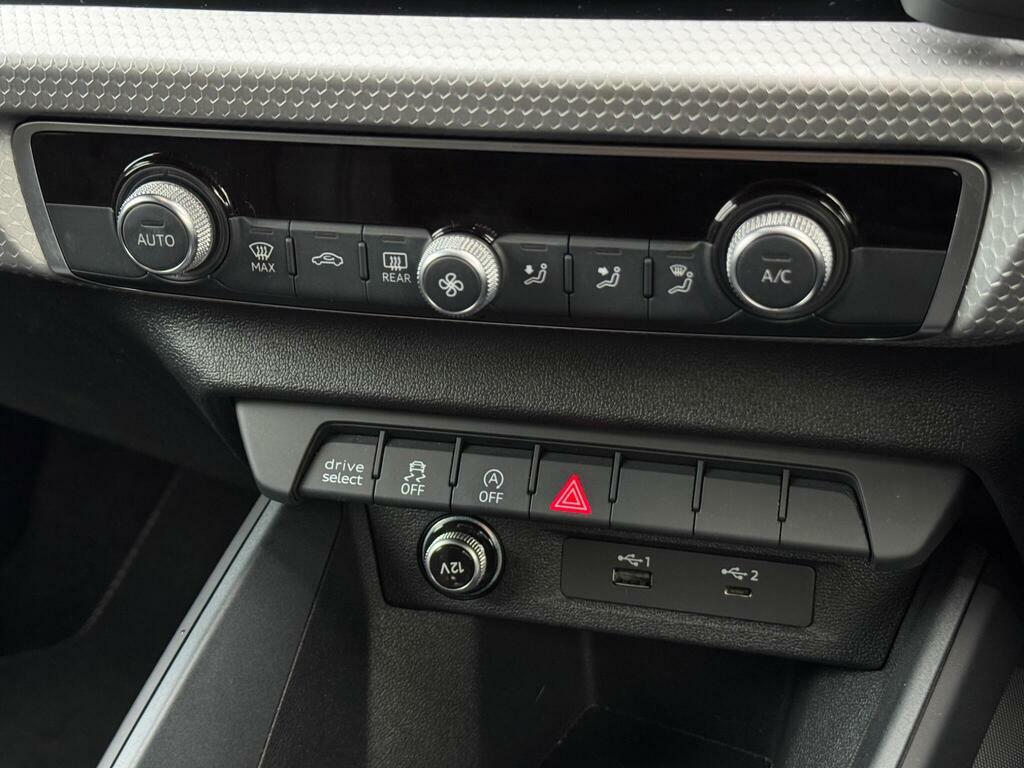 Audi A1 S Line Black #30
