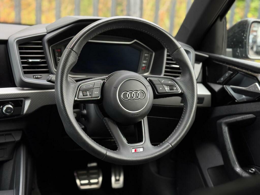 Audi A1 S Line Black #28
