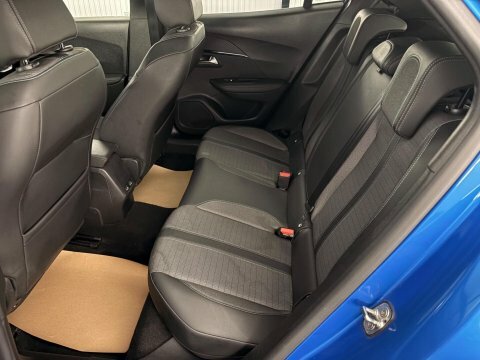 Peugeot 2008 1.2 Puretech Allure KV21YZB #6