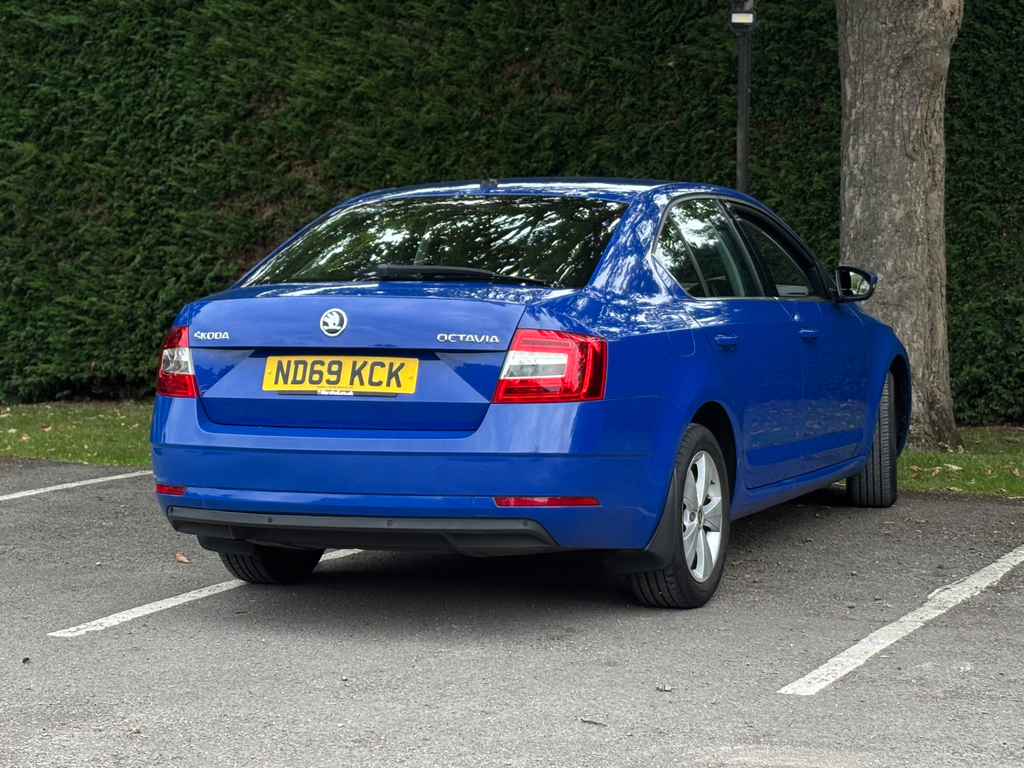 Skoda Octavia 1.0 Tsi Se Technology Blue #2