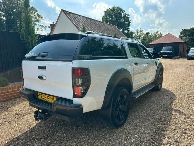 Ford Ranger 2.0 Ecoblue Wildtrak Pickup Double Cab YE69ERV White #4