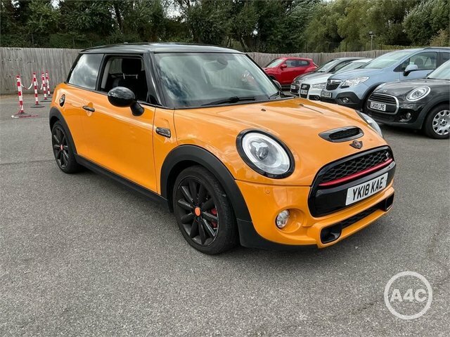 Mini Hatch 2.0 Cooper S Hatchback Euro 6 Ss YK18KAE Orange