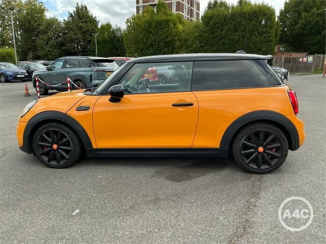 Mini Hatch 2.0 Cooper S Hatchback Euro 6 Ss YK18KAE Orange #4
