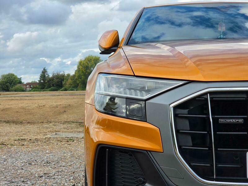 Audi Q8  White #51