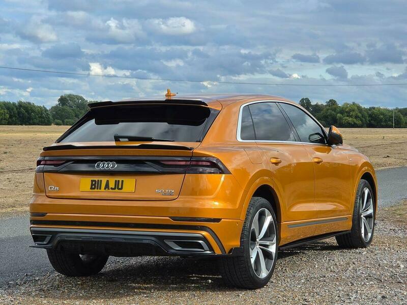 Audi Q8  White #12