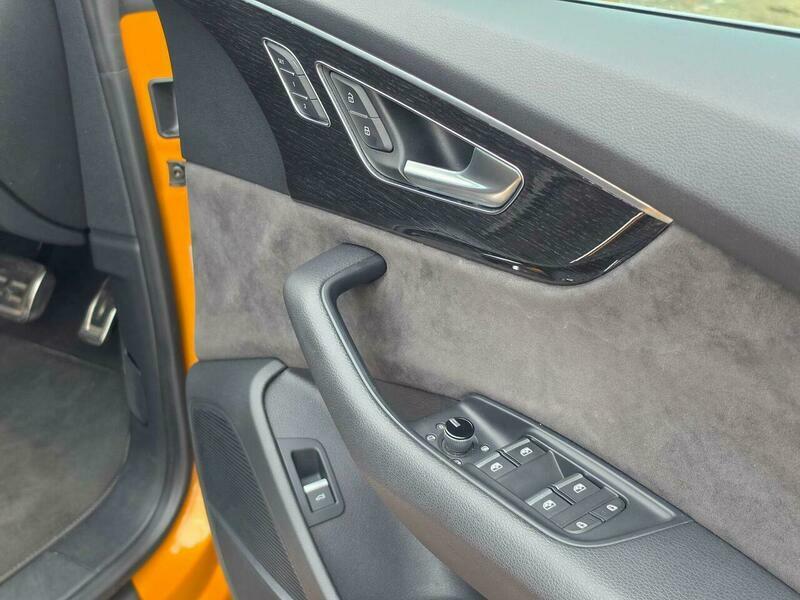 Audi Q8  White #27