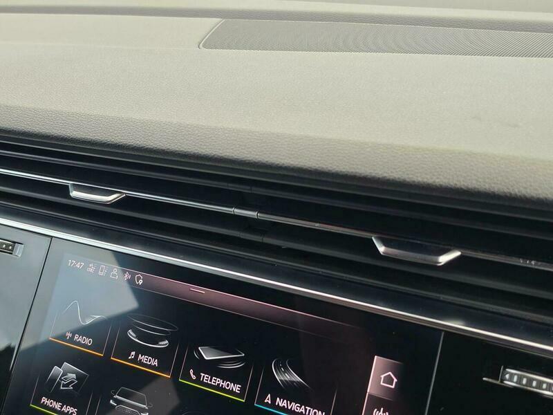 Audi Q8  White #34