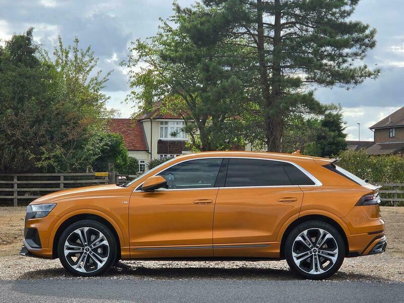 Audi Q8  White #8