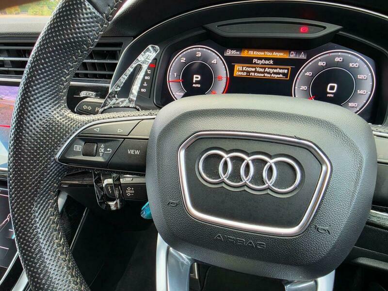 Audi Q8  White #58