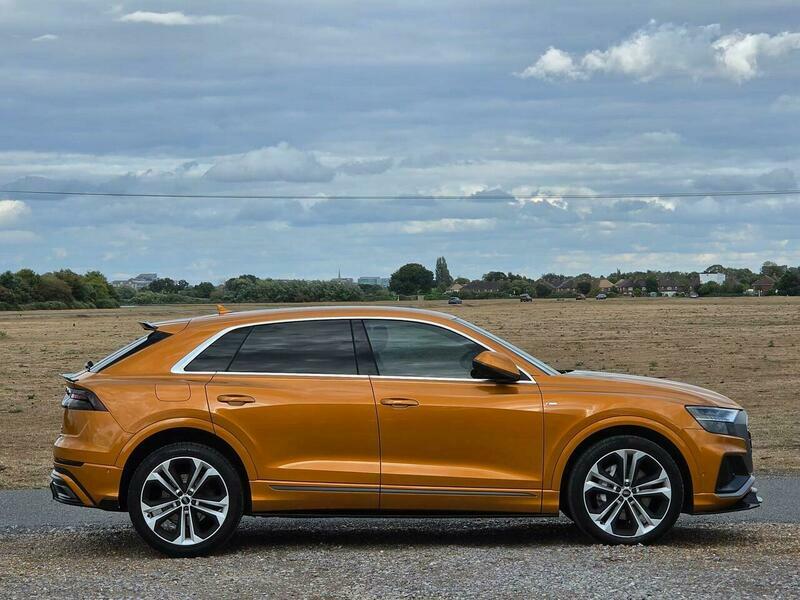 Audi Q8  White #11