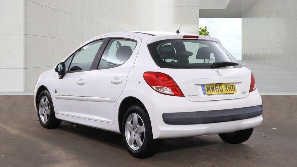 Peugeot 207 Hatchback 1.4 Envy Euro 5 201160 White #5