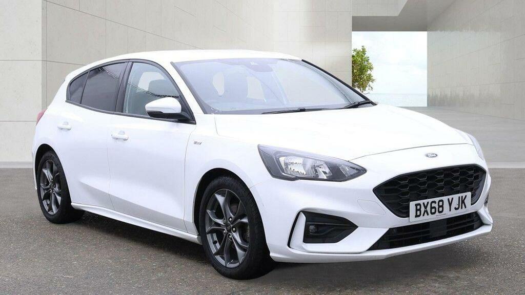 Ford Focus Hatchback 1.0T Ecoboost St-line Euro 6 Ss White